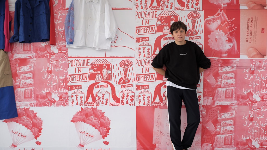 Painting, photography, personal stories and the multiple languages spoken by participants at Moabit Mountain College combine to evoke their experience in "Red Moabit" (2013)