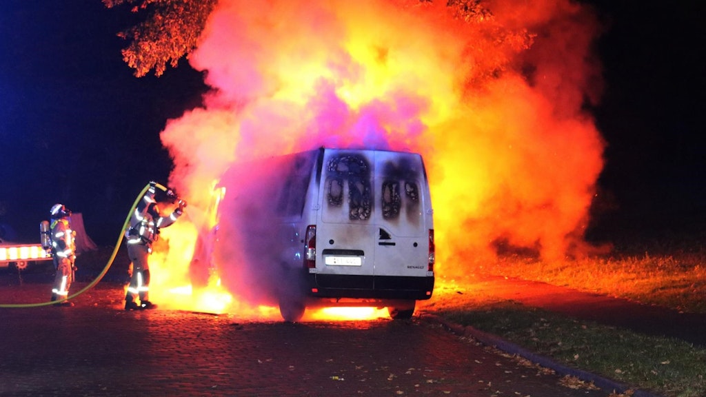 Der Renault brannte lichterloh.