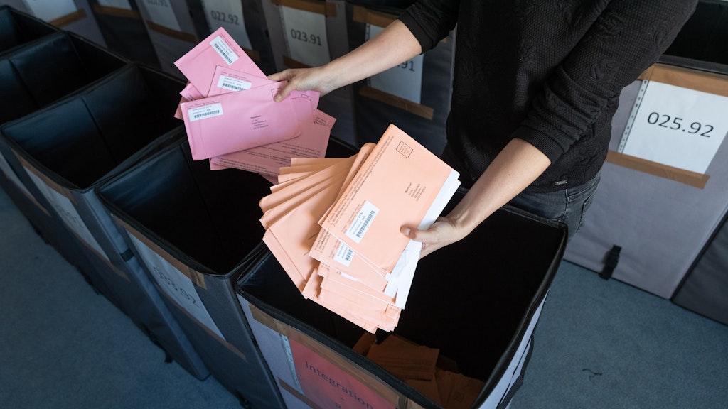 Viele Menschen in NRW haben dieses Jahr per Briefwahl abgestimmt.