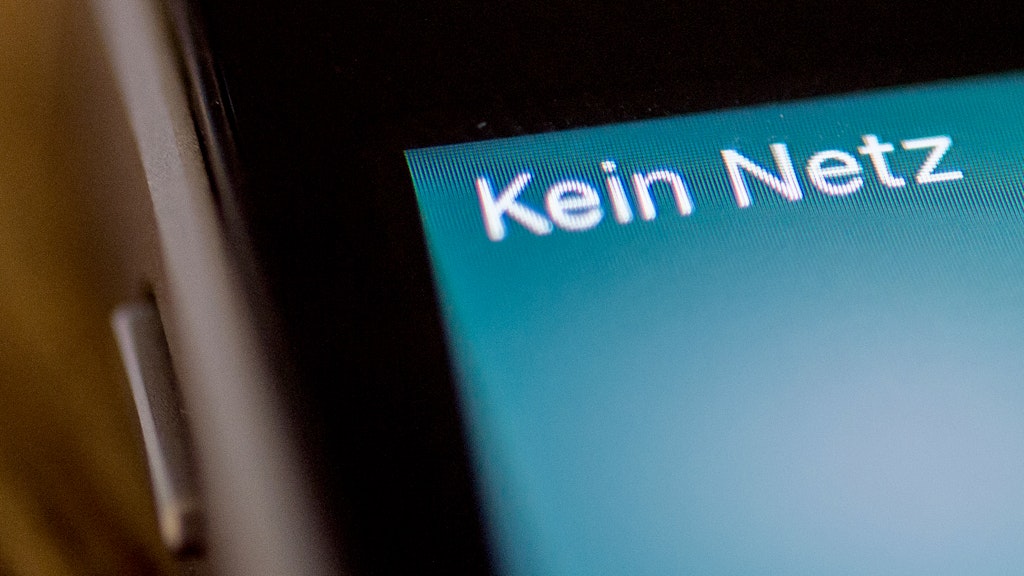 Horrorvorstellung für viele. Im Störungsfall ist man gut beraten, eine Prepaidkarte zur Hand zu haben, die in einem anderen Mobilfunknetz funkt.