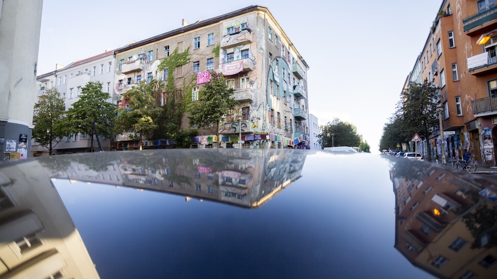 Das linke Hausprojekt Liebig 34 in Friedrichshain soll am 9. Oktober geräumt werden. Es werden Krawalle und Ausschreitungen erwartet.