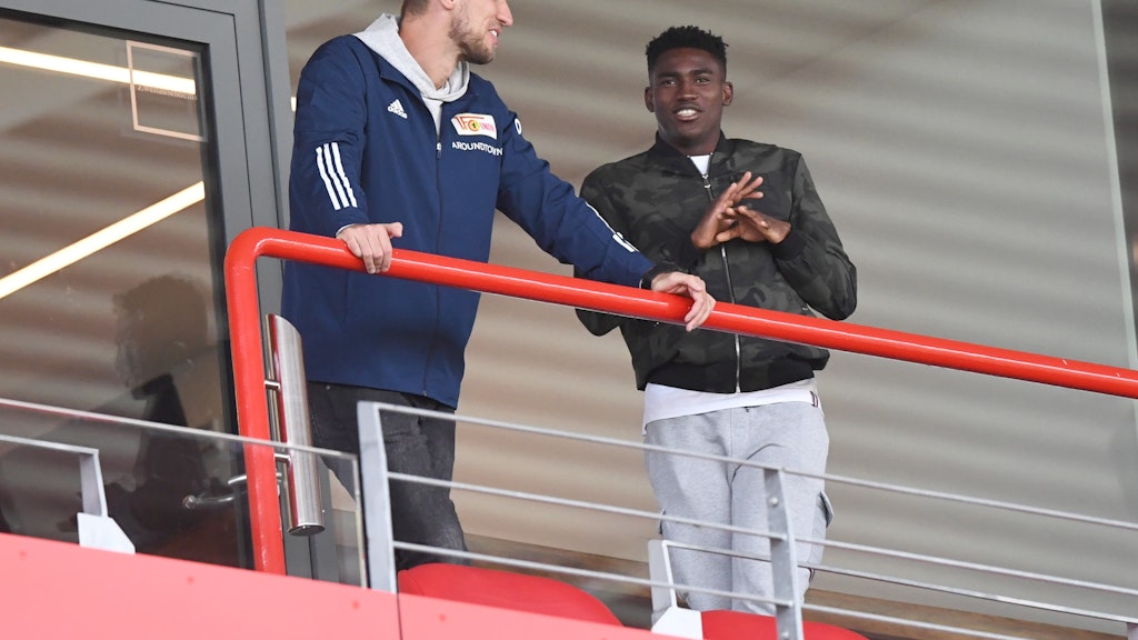 Taiwo Awoniyi (r.) sah bereits die 1:3-Pleite der Eisernen gegen Augsburg.
