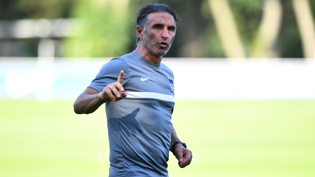 Erleichtert, aber noch lange nicht euphorisch: Hertha-Trainer Bruno Labbadia. 