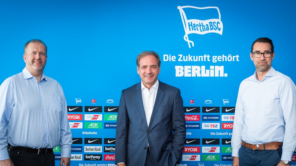 Drei für eine erfolgreiche Zukunft: die Geschäftsführer von Hertha BSC Ingo Schiller, Carsten Schmidt und Michael Preetz (v. l. n. r.).