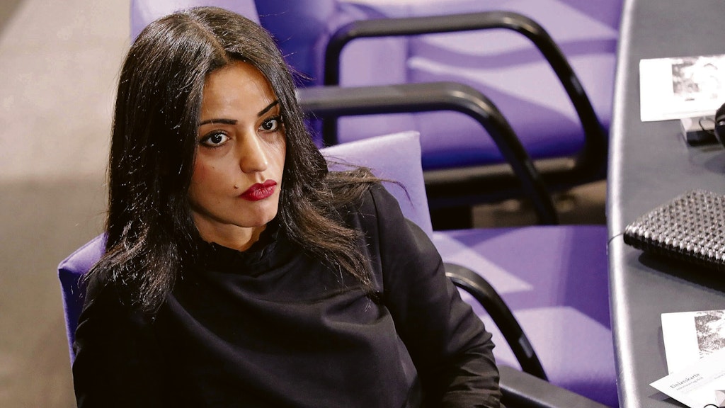 Im Visier: mächtige Frauen wie Sawsan Chebli.