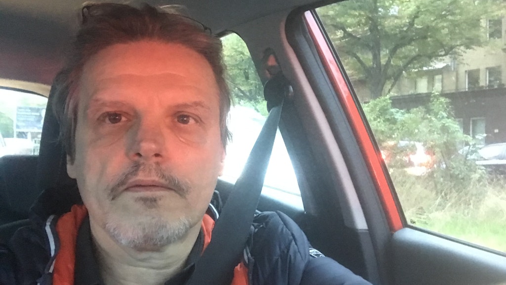 Reporter Norbert Koch-Klaucke fährt am Streiktag mit dem Auto zur Arbeit.