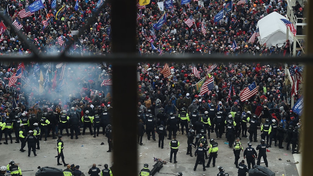 Protestierende Anhänger von Donald Trump vor dem Kapitol.