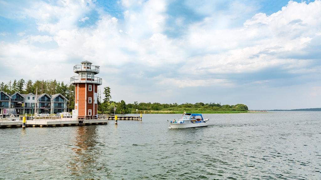 Plau am See trägt den liebevollen Beinamen „das Tor zur Müritz“.