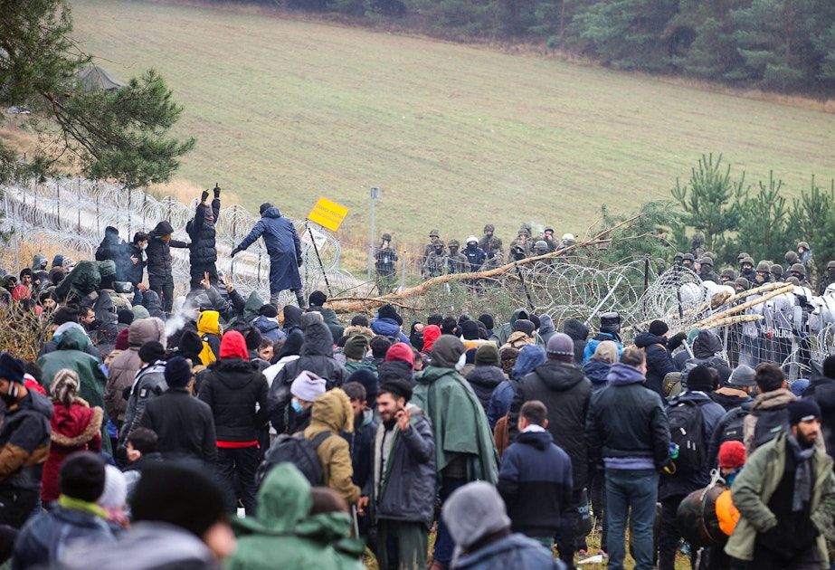 Napływ uchodźców w drodze do Polski: sytuacja na Białorusi się pogarsza
