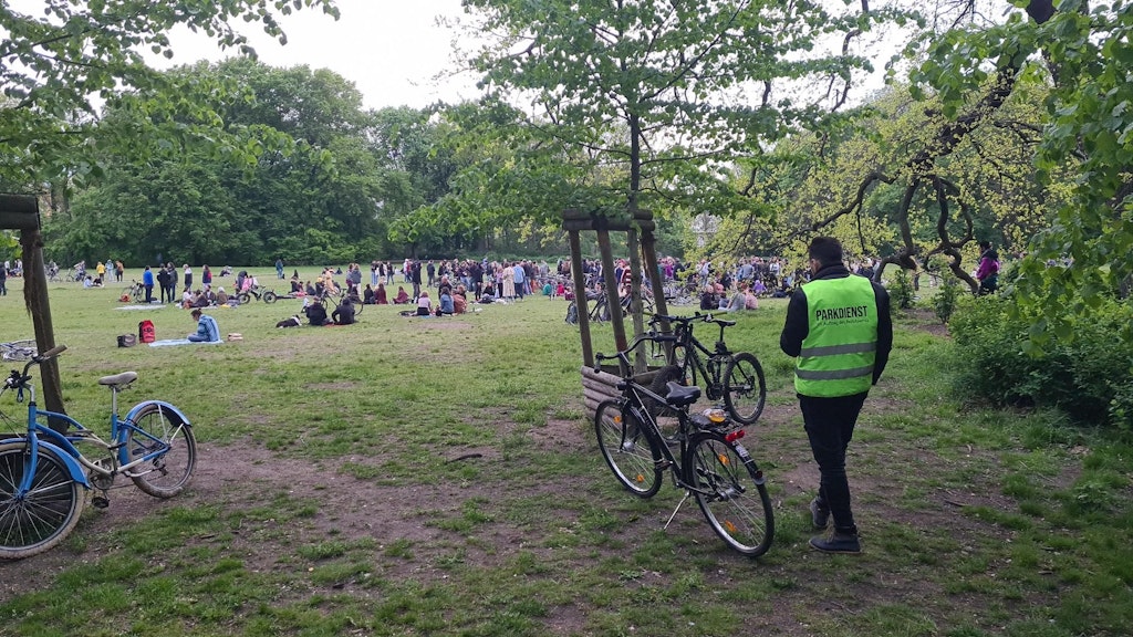 Der Parkdienst hatte die Veranstaltung im Blick.