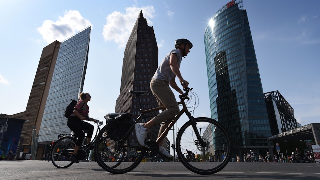 Sieht gut aus, fährt sich gefährlich: der Potsdamer Platz