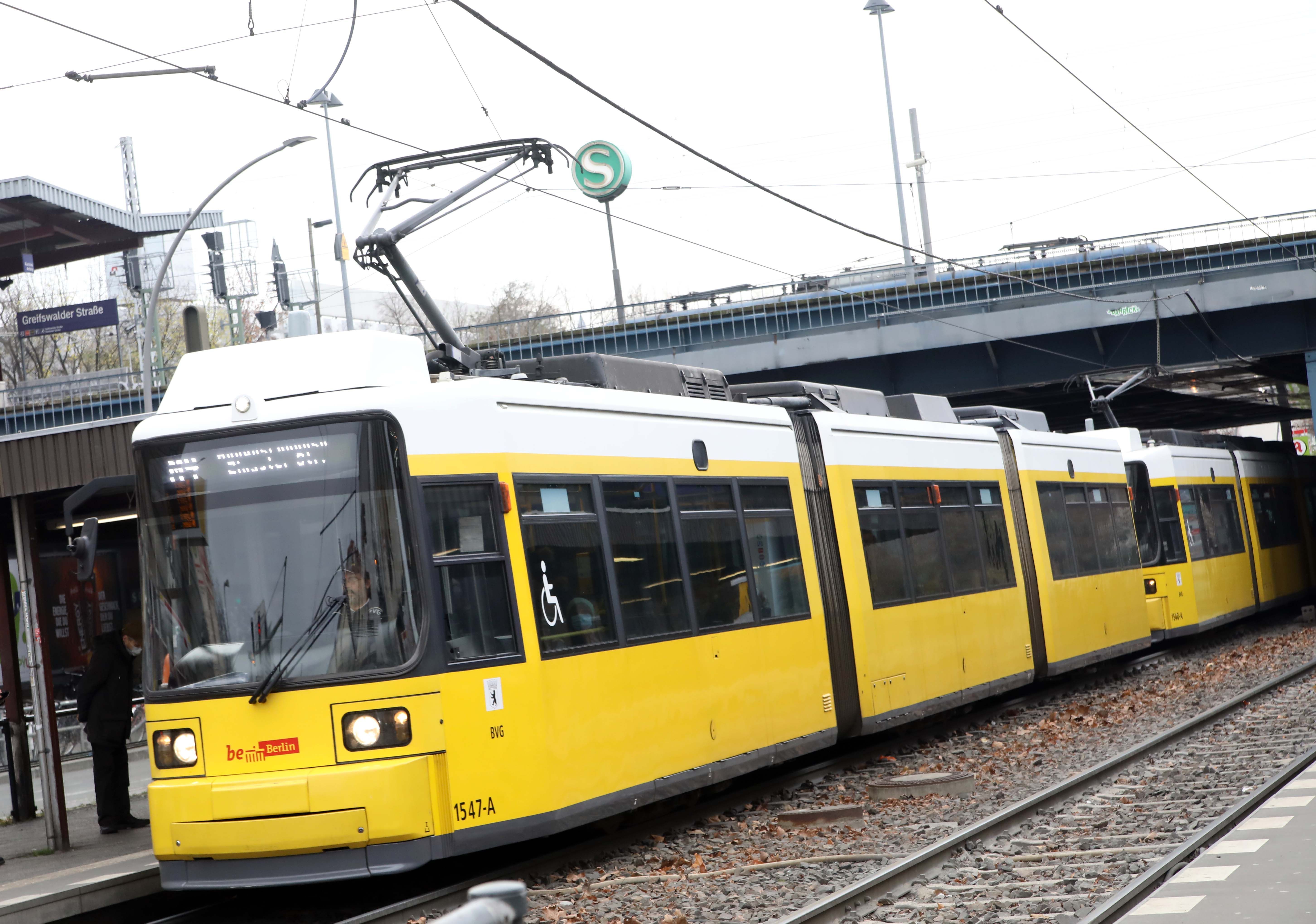 Are bikes allowed on old trams? r/askberliners