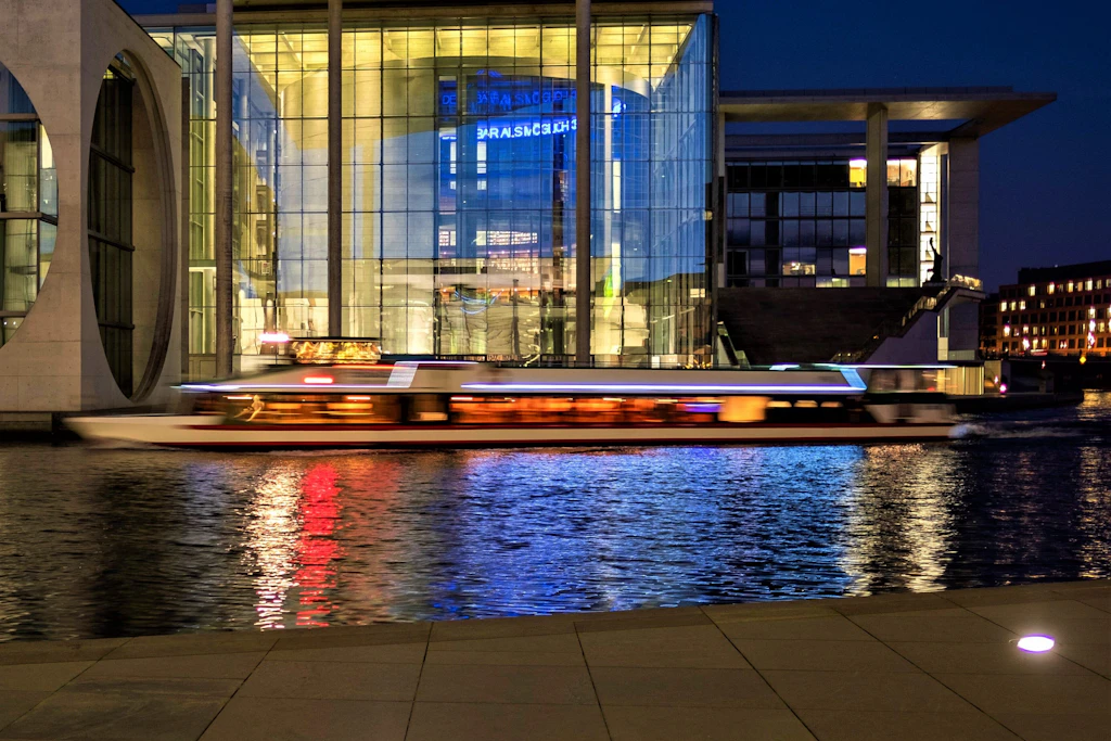 Schiffstour Abendfahrt Berlin 2025 | Tickets