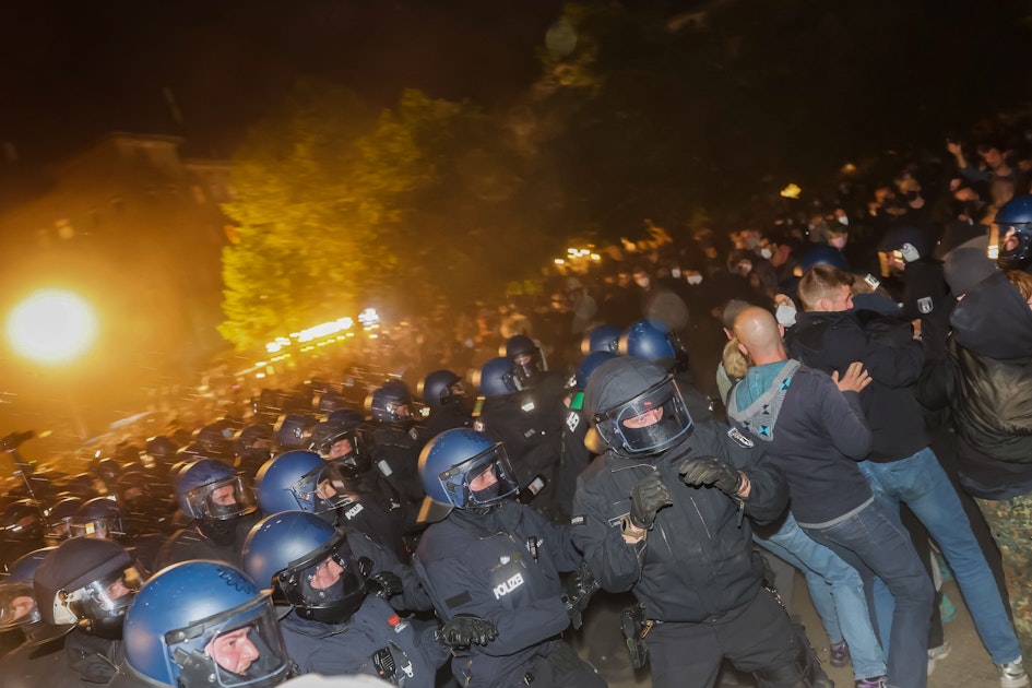 Bilanz zum 1. Mai in Berlin: 500 Randalierer, 37 Festnahmen, 30 verletzte Polizisten