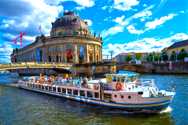 Berlin Schifffahrt Spree | Alle Touren Fahrplan 2024 Tickets!