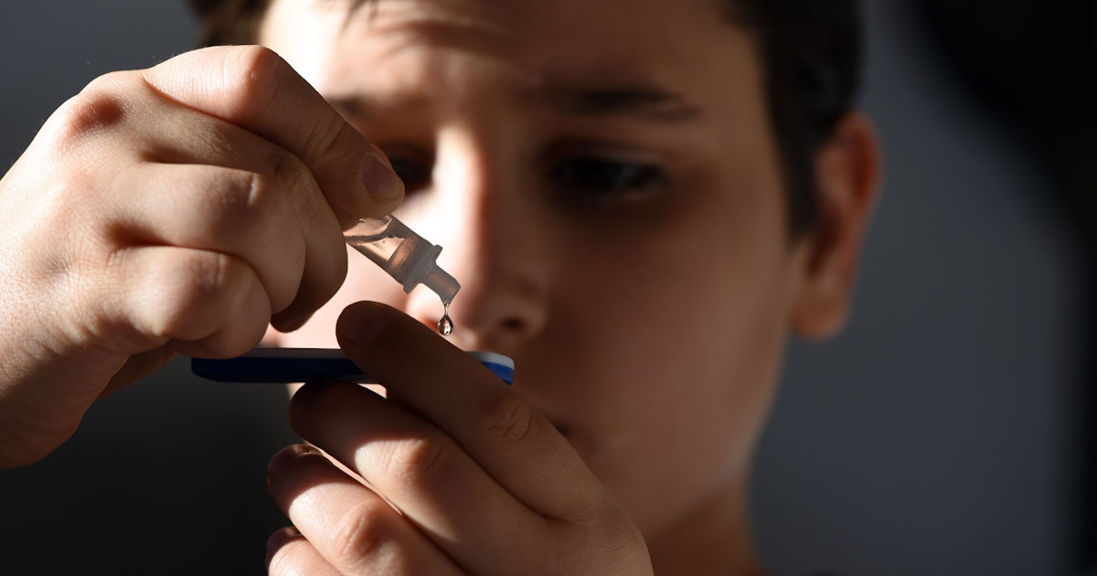 Mama & Papa wollen das so: Verlängert nur Berlin die Testpflicht an Schulen? Mama & Papa wollen das so: Verlängert nur Berlin die Testpflicht an Schulen?