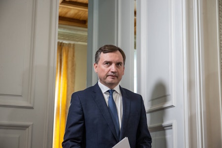 Polen steht Kopf: Wohnung des Ex-Justizministers wird durchsucht