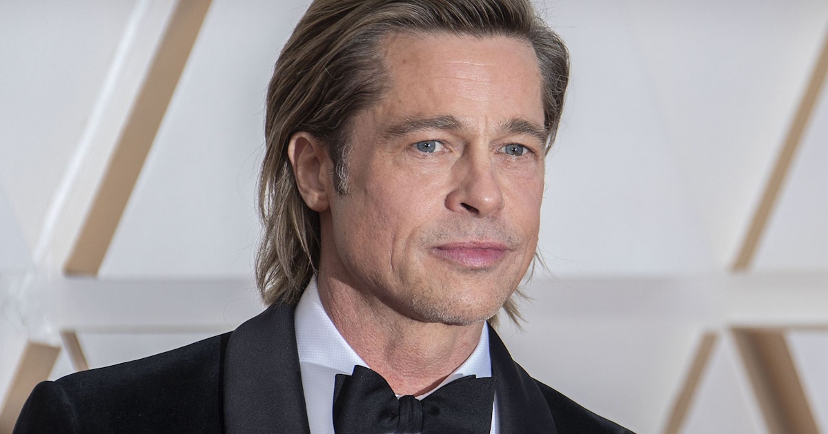 Brad Pitt mengklaim itikad buruk mantan istri Julie tentang menjual alkohol