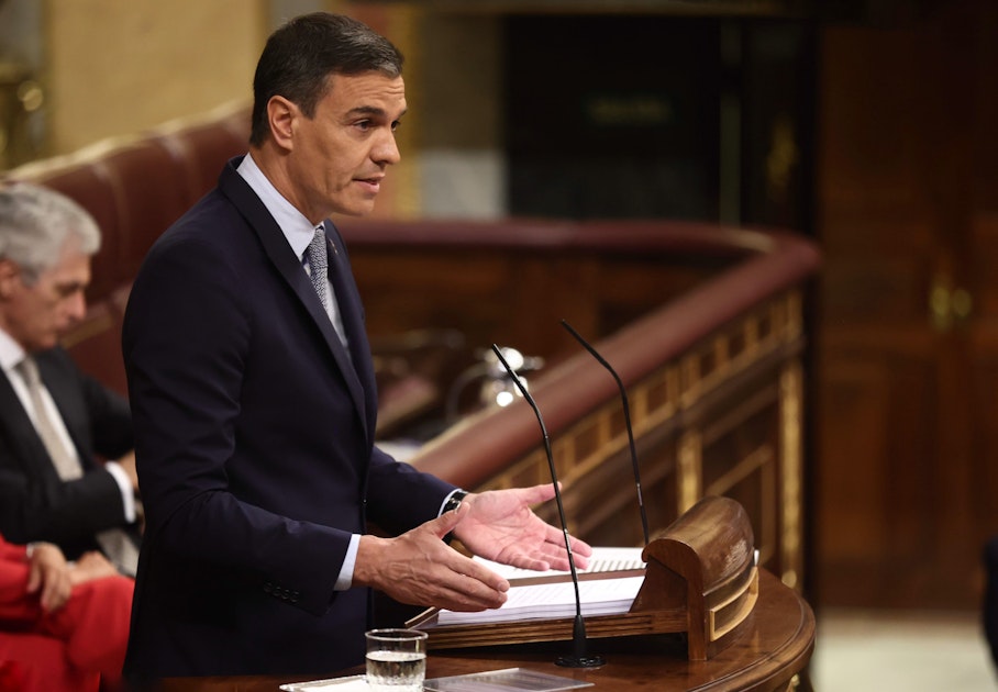 España prevé un impuesto especial temporal para empresas energéticas y bancos