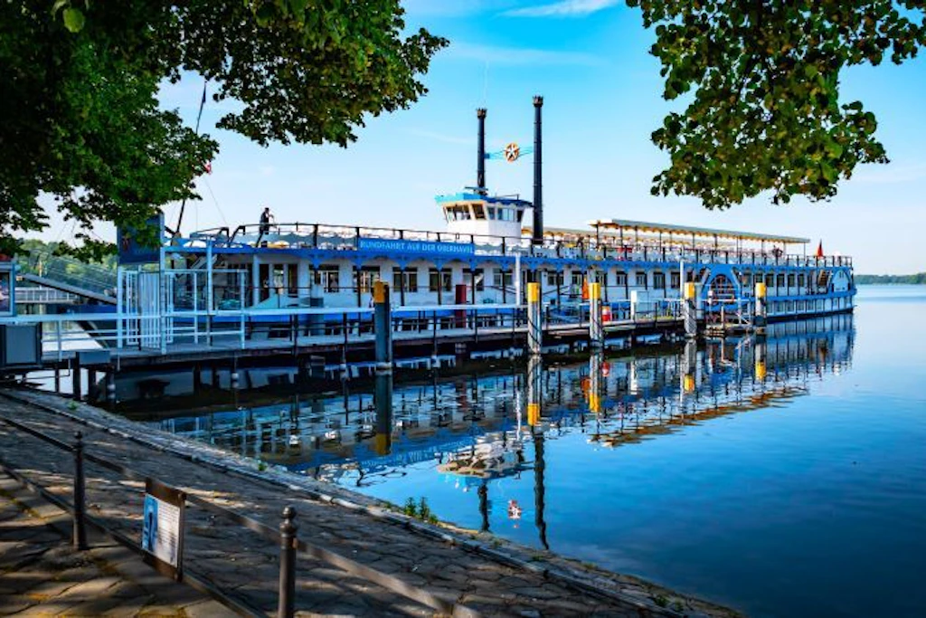 Anlegestelle Greenwichpromenade am Tegeler See | Fahrplan Tickets