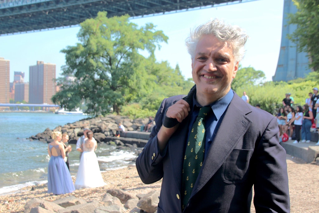 Hochzeitsplaner Erol Inanc während einer Hochzeitszeremonie in New York.