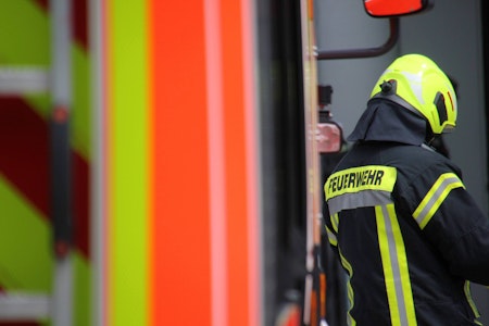 Berlin-Mitte: Kellerbrand in Hochhaus in der Spandauer Straße