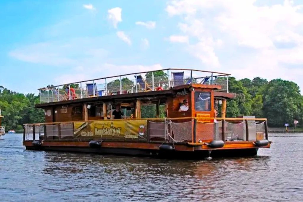 Floß mieten Berlin Teamevent Firmenfeier | Angebot 