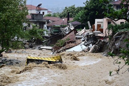 Starkregen in Griechenland: Weiteres Todesopfer, Fähre steckt bei Volos fest