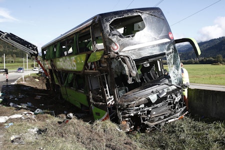 Busunfall: Flixbus aus Berlin in Österreich verunglückt - eine Tote, 46 Verletzte