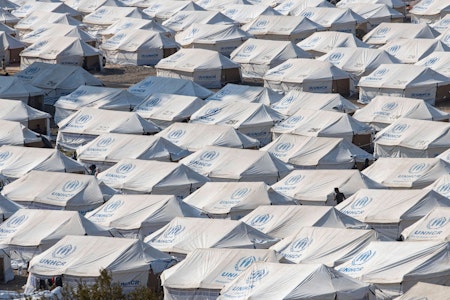 Griechenland bringt fast 1000 Migranten zum Festland - Inselcamps überfüllt