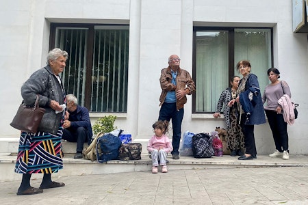 Erste Flüchtlinge aus Bergkarabach erreichen Armenien
