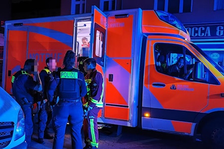 Berlin-Neukölln: Tourist randaliert in Hotel und greift Polizisten an
