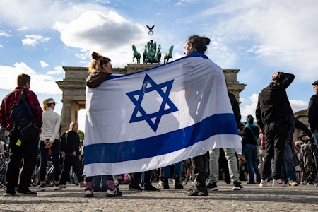 Reaktionen zu Terror in Israel: Berlin betet, redet – und demonstriert