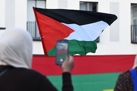 Palästinenser-Demos in Berlin: Rangeleien am Auswärtigen Amt, Demo am Potsdamer Platz aufgelöst 