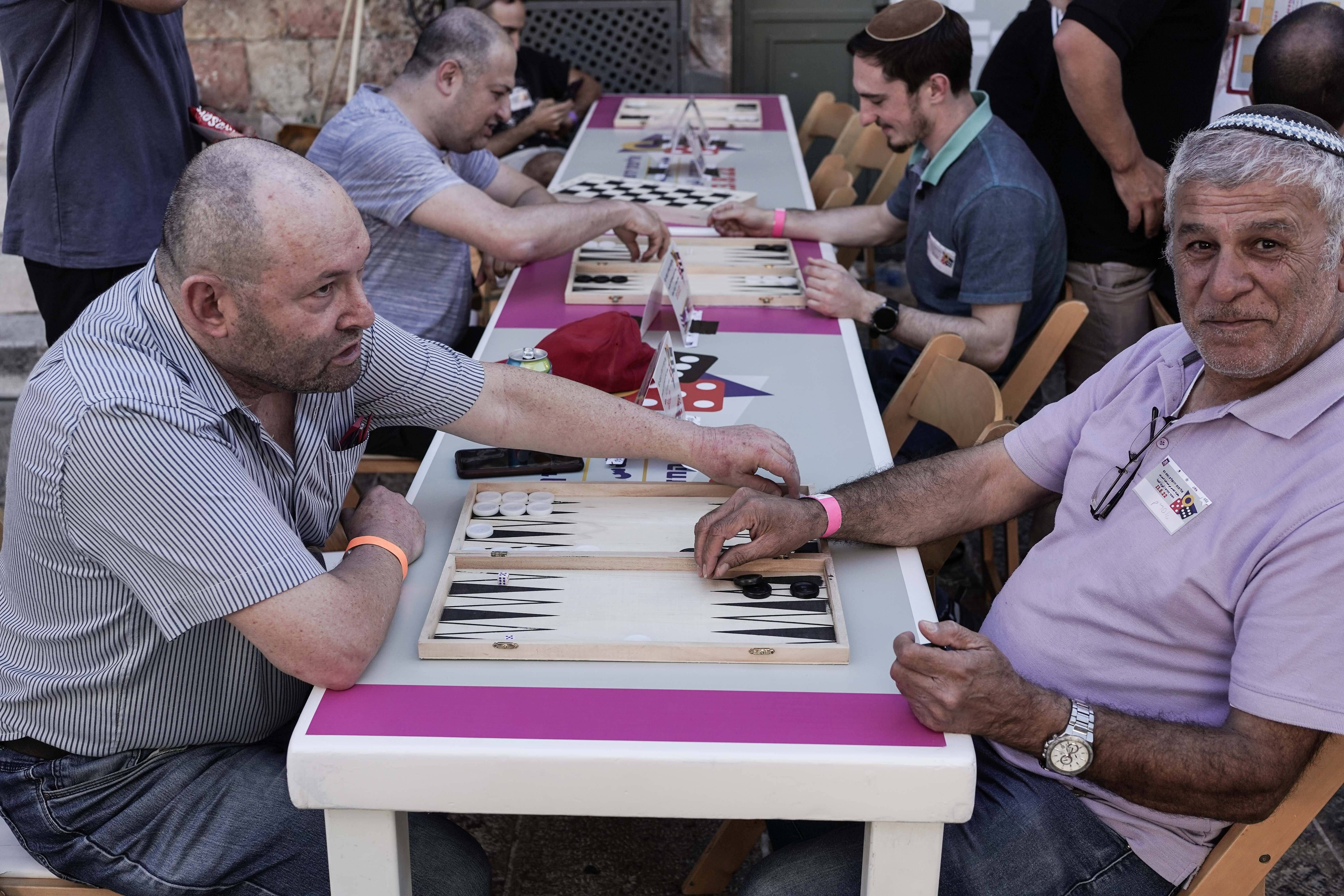 Wird der Mann aus Gaza mit mir noch Backgammon in Neuk&ouml;lln spielen?