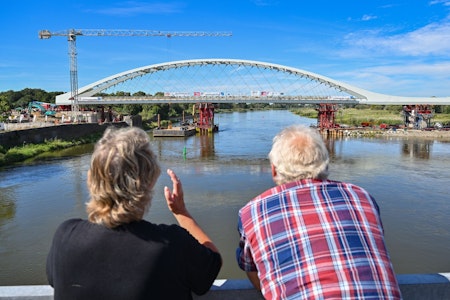 Ostbahn nach Berlin: Neuer Termin für Fertigstellung der Oderbrücke
