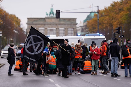 Letzte Generation und Extinction Rebellion kündigen Massenbesetzung am Samstag in Berlin an