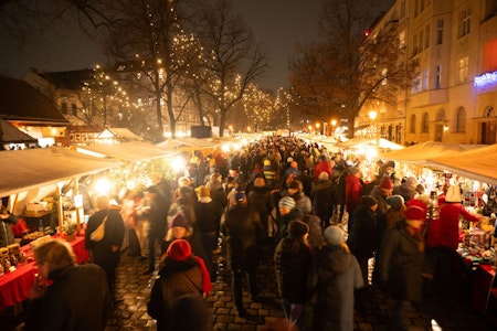 Alt-Rixdorfer Weihnachtsmarkt in Neukölln eröffnet
