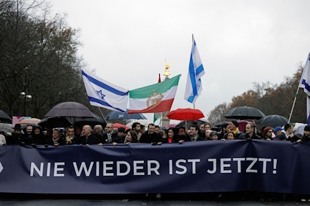 Demonstration „Nie wieder ist jetzt“ gegen Antisemitismus
