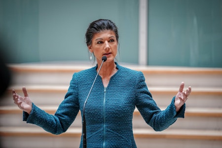 Sahra Wagenknecht stellt Gruppe im Bundestag vor – plötzlich ist da Alice Weidel