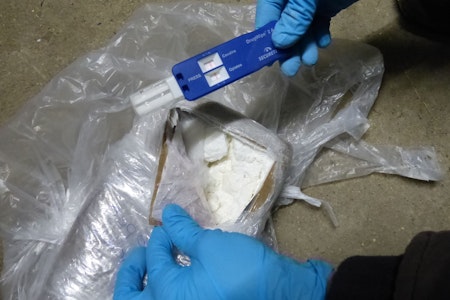 Berliner Polizistin soll beschlagnahmtes Kokain für sich eingesteckt haben – Staatsanwaltschaft erh…