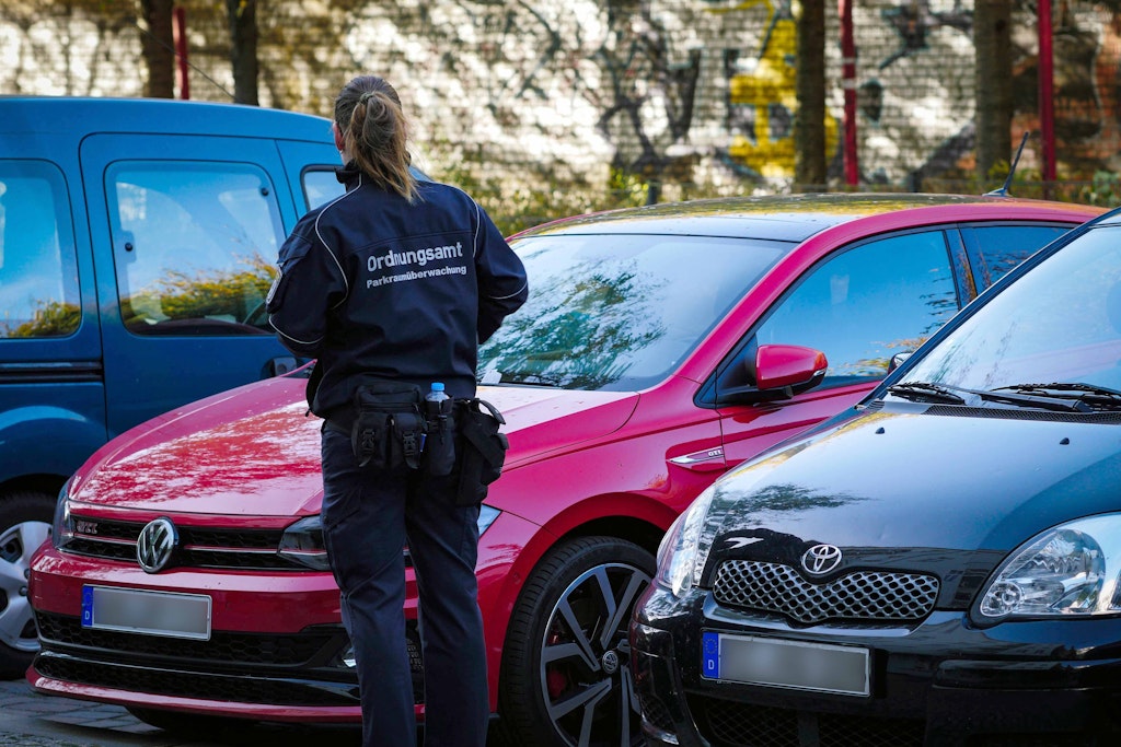 Debatte um Parkgebühren in Berlin: Das Gezerre um die Vignetten nervt einfach!