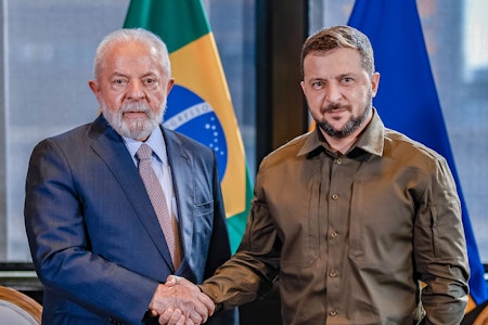 Ukraine: Selenskyj sucht in Davos neue Unterstützer – Brasilien und China sind skeptisch