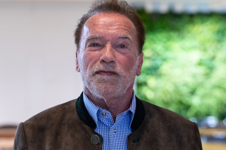 Arnold Schwarzenegger am Flughafen gestoppt: Deutscher Zoll ermittelt gegen Schauspieler
