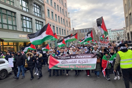 Anti-Israel-Demo in Berlin: Redner bezeichnen Scholz als „Mörder“ – Polizei schreitet ein