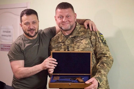 Ukraine-Krieg: Debatte um Saluschnyj schwächt Selenskyj – USA stehen wohl hinter Militärchef