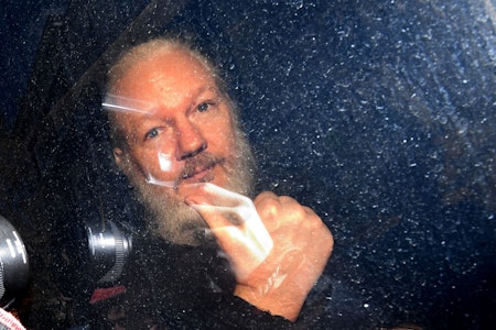 Julian Assange: Falls ihm etwas zustößt, will der Russe Andrej Molodkin Kunst für 40 Millionen Doll…