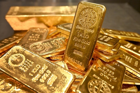 Gold: Warum es klug ist, in die Krisenwährung zu investieren – Finanztipp