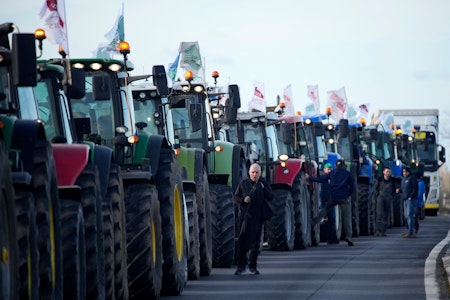 Brandenburg: Bauernproteste blockieren Grenzübergang auf der A12 nach Polen