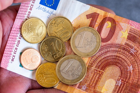 Bericht: Grüne wollen Mindestlohn auf über 14 Euro erhöhen